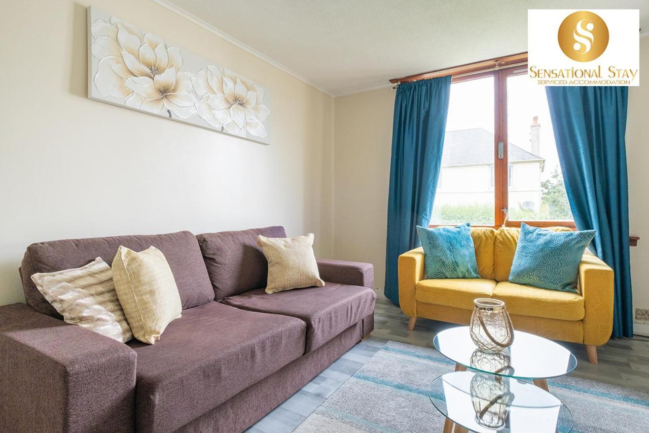 Sensational Stay Short Lets & Serviced Accommodation 2 Bedroom Apartment Aberdeen, Middlefield Place Exterior foto